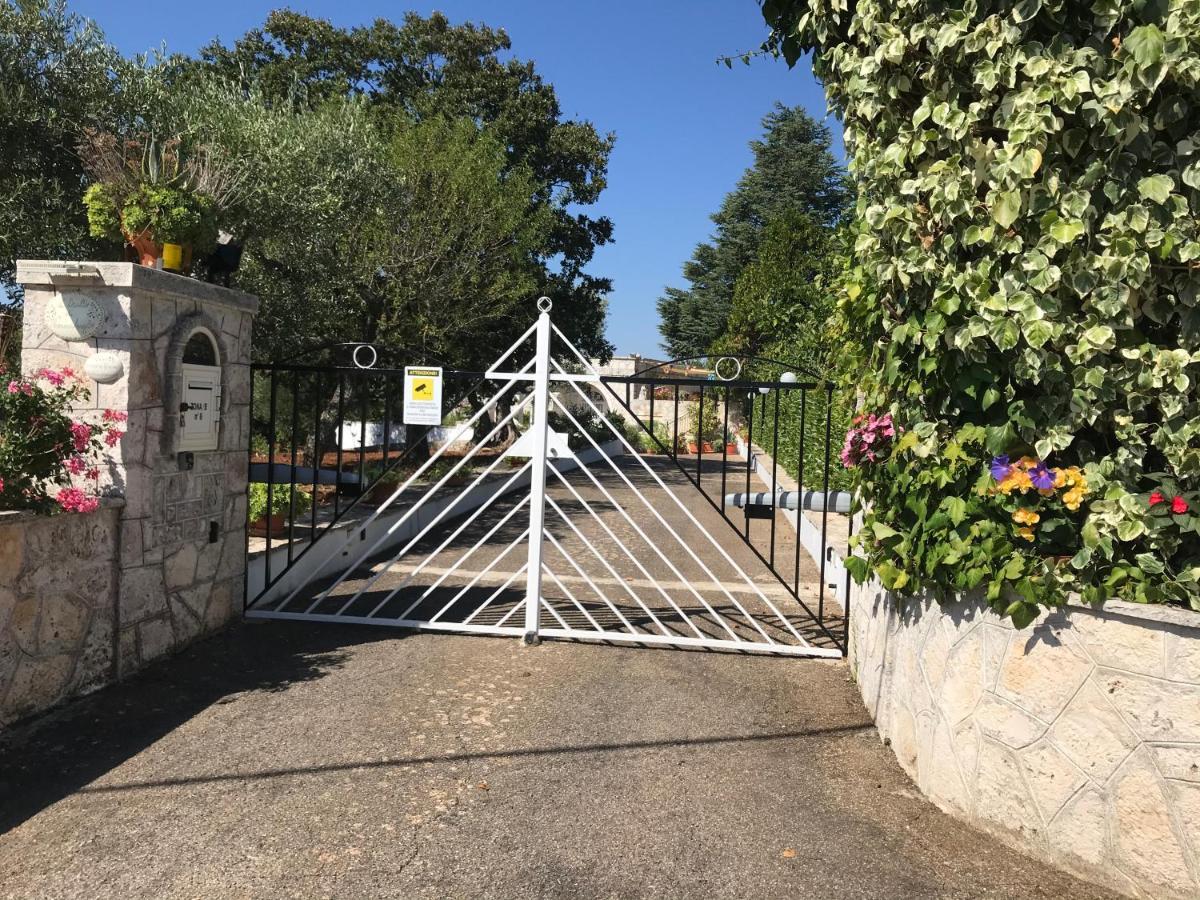 Il Trullo Di Nonno Angelo San Marco Hotel Locorotondo Exterior foto